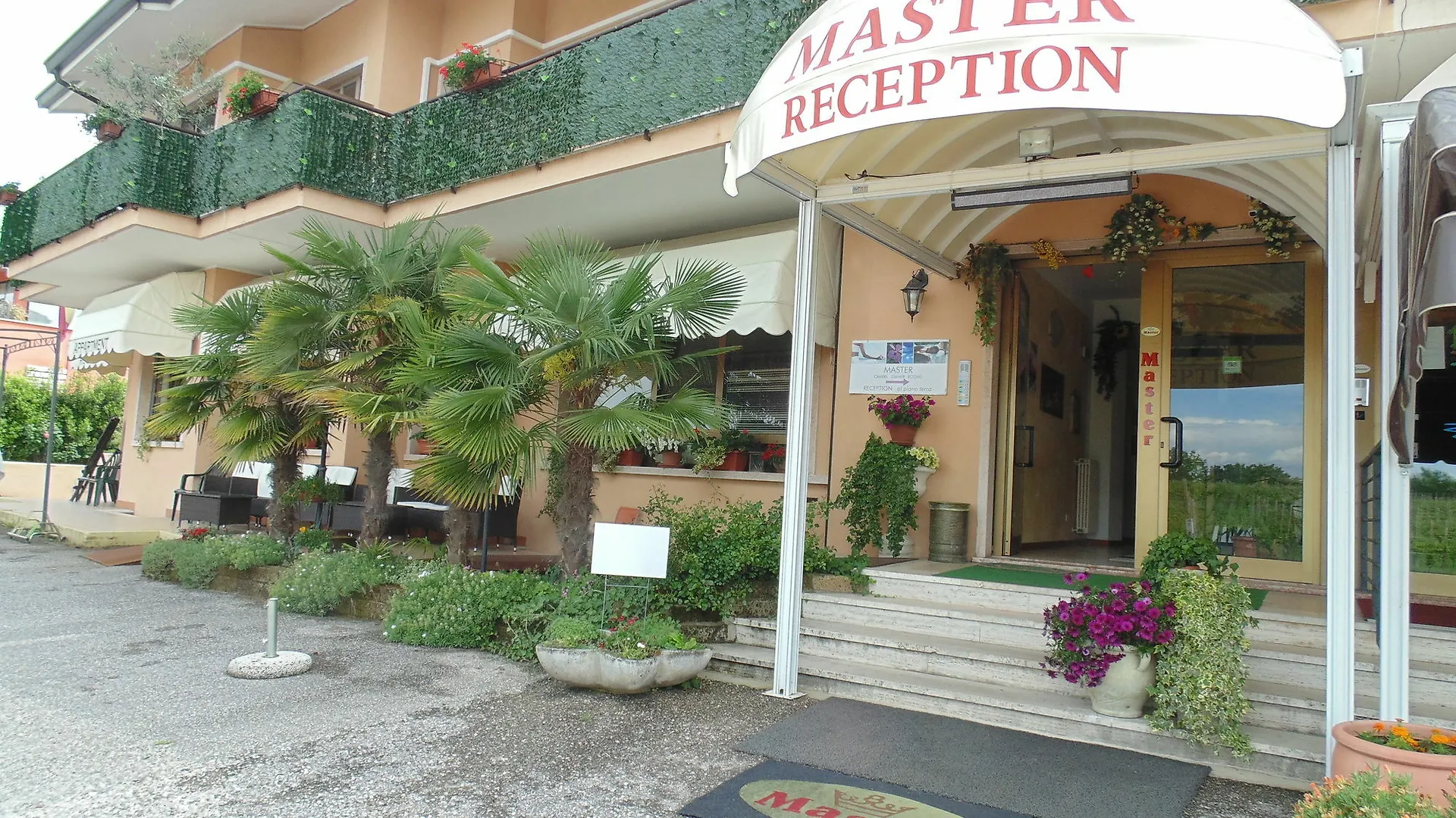Master Camere Ed Appartamenti Lazise